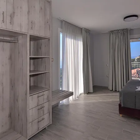 Gold Sun 빌라 Ratzaklíon