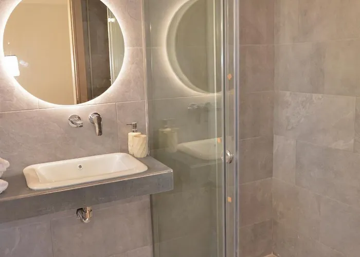 Gold Sun فيلة Ratzaklíon